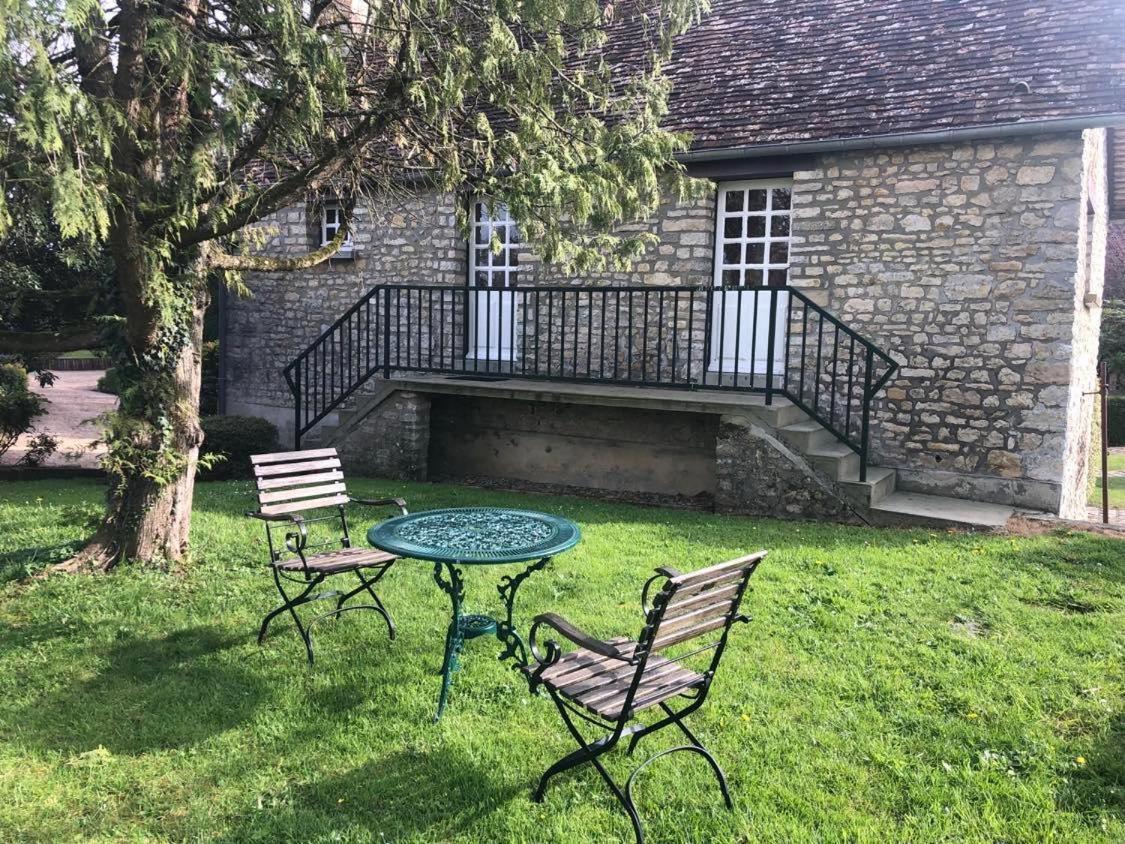 Le Domaine Du Moulin Foulon Hotel Essay Exterior photo